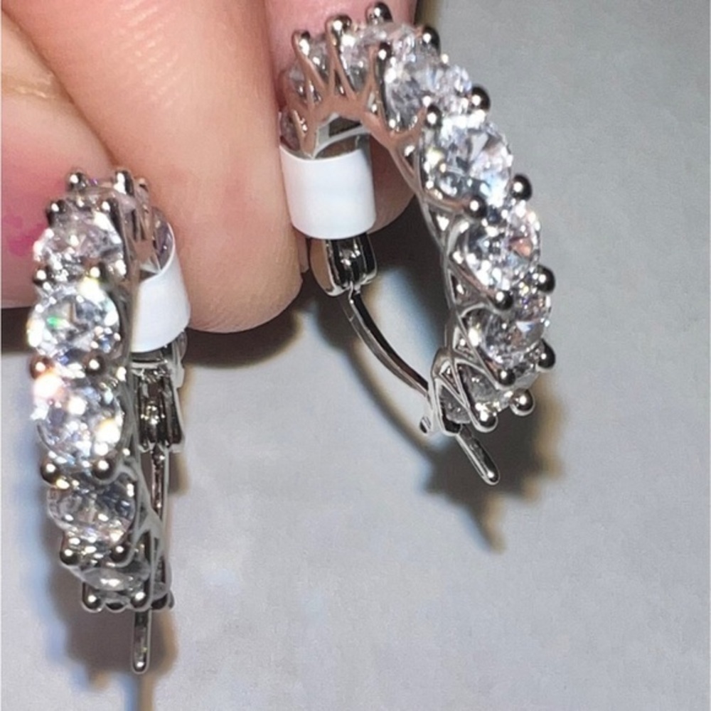 Womens Exquisite Fully Inlaid u Shaped Hoop Earrings 14kf stamped huggies